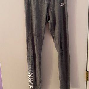 Gray and black Nike legging set